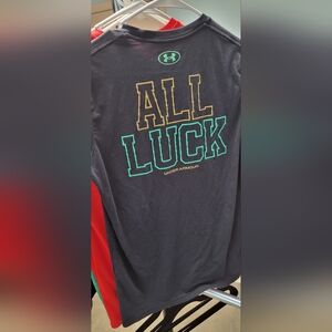 Men's Small Under Armour Short Sleeve Shirt EUC